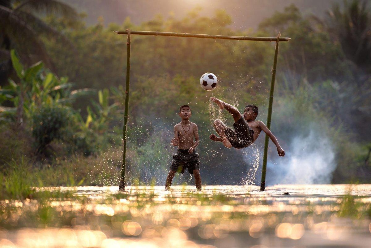 football is the most popular sport in vietnam