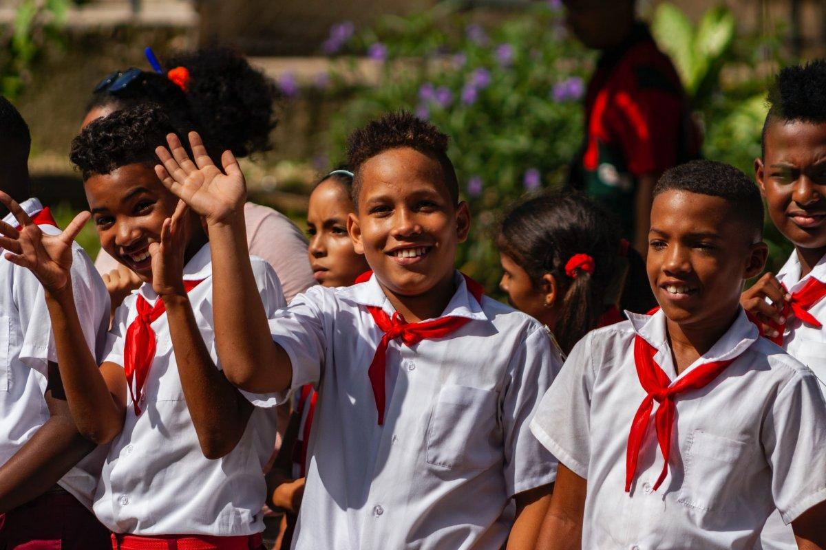 30 - happy cuban kids at school