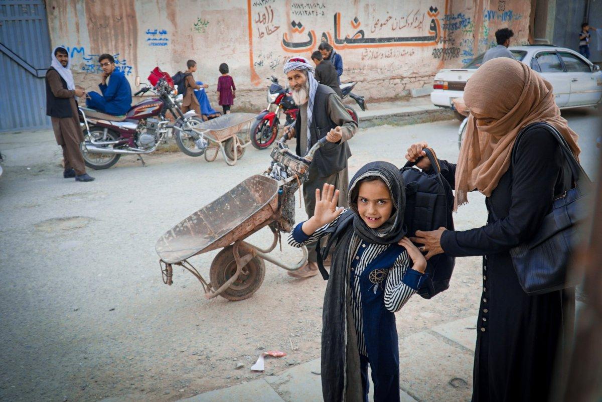 4 - afghanistan school facts