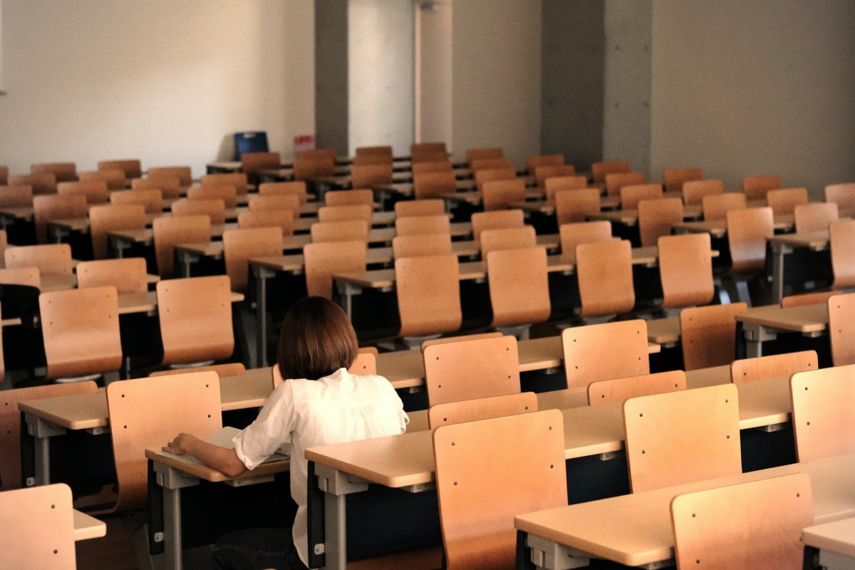 japanese schooling facts about school hours