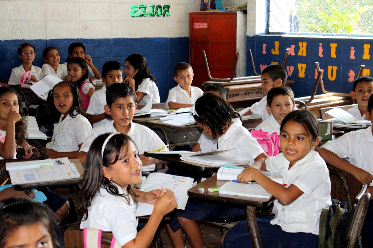 schools in el salvador