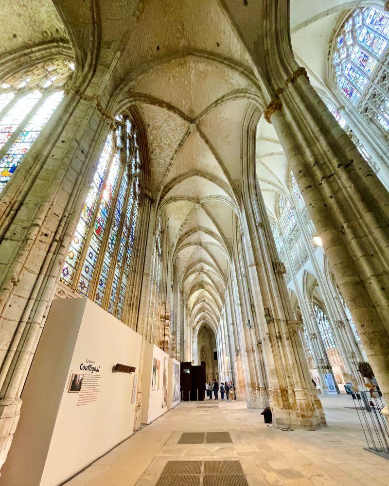 inside the abbatiale st ouen