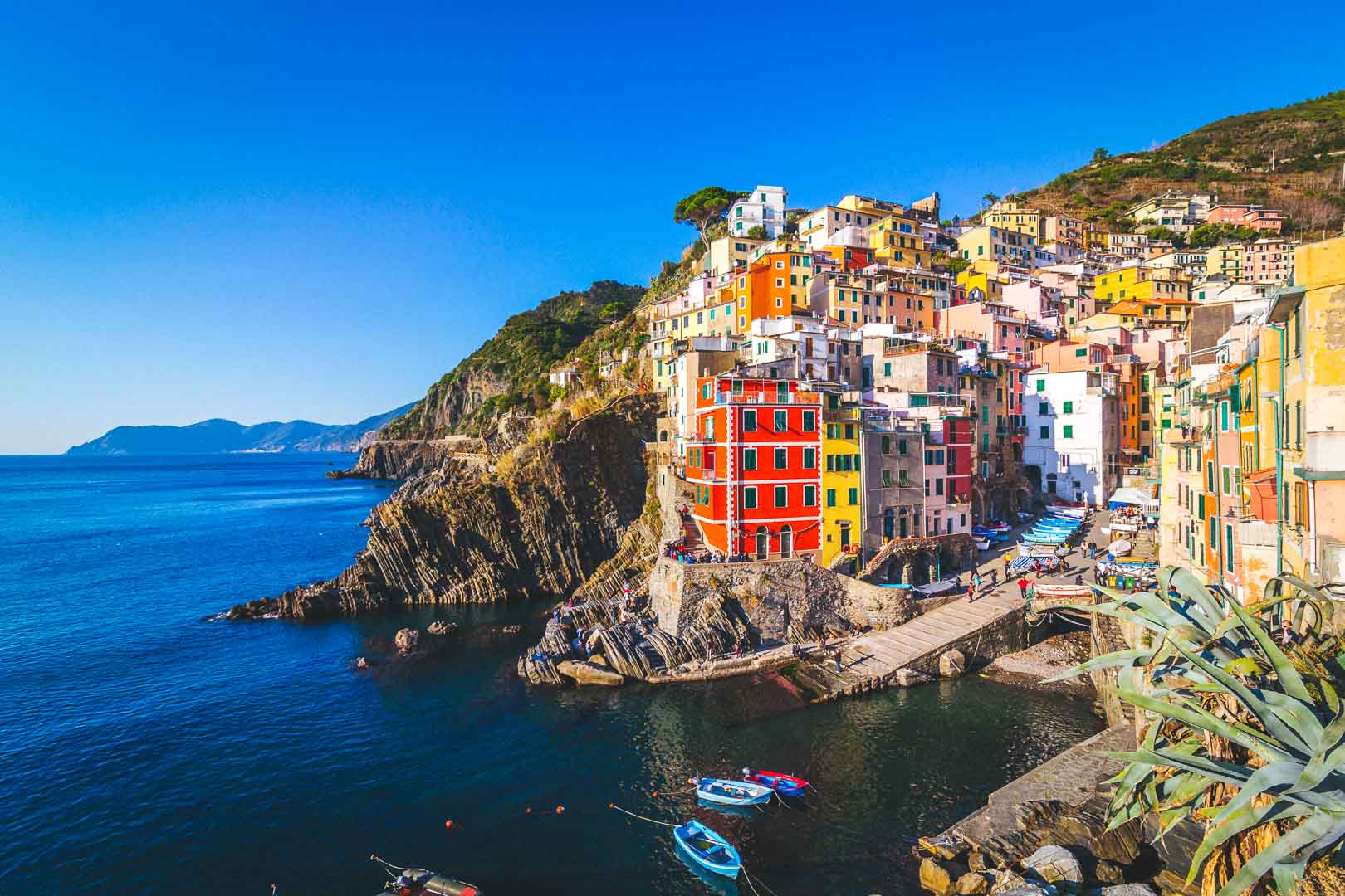 riomaggiore landscape from the sea