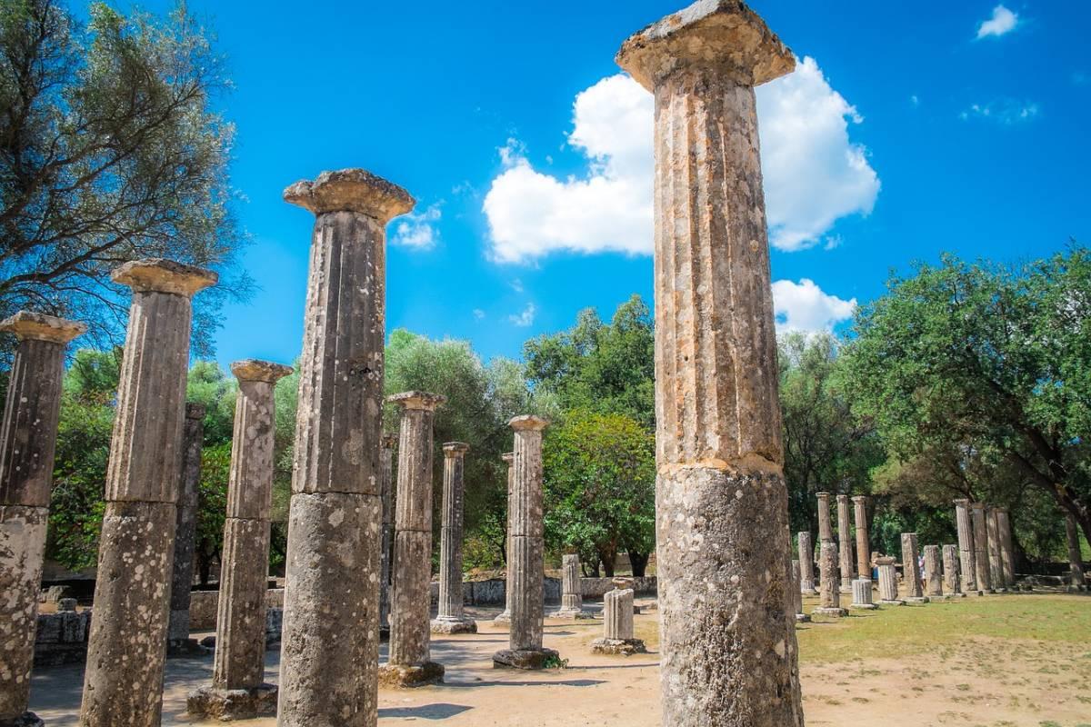the archeological site of olympia is in the best ancient greek landmarks
