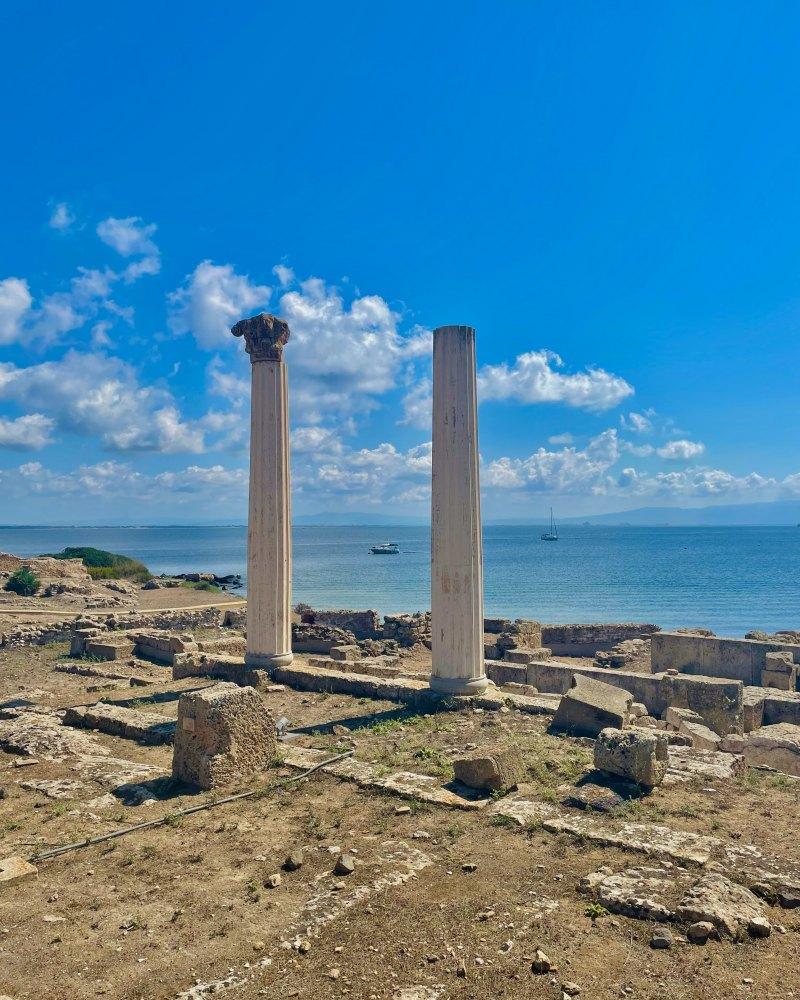 3 - tharros columns