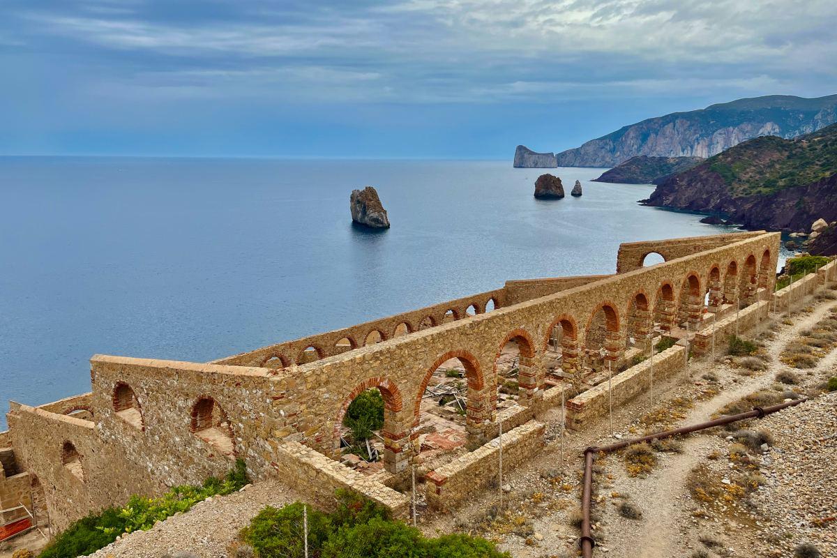 4 - arches and pan di zucchero