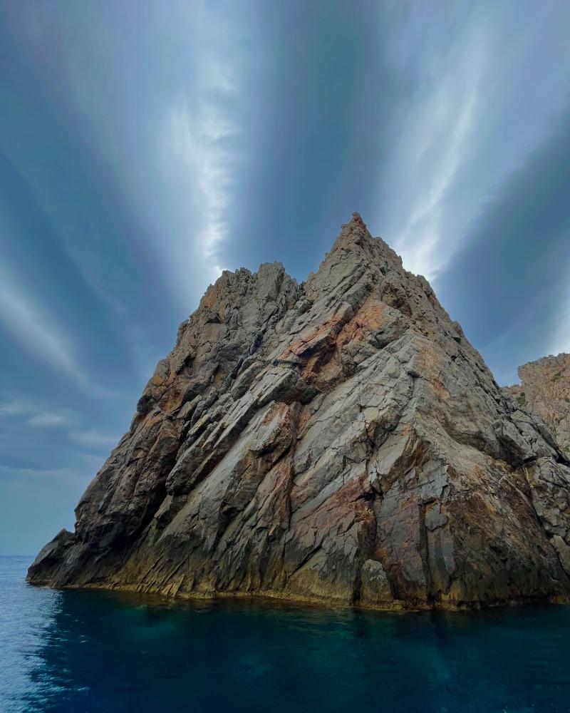 6 - rocky outcrop
