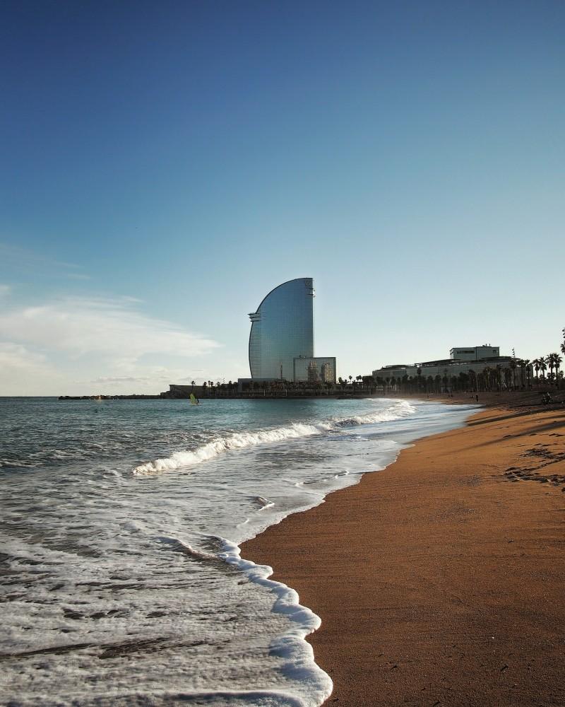 barcelona beach in winter