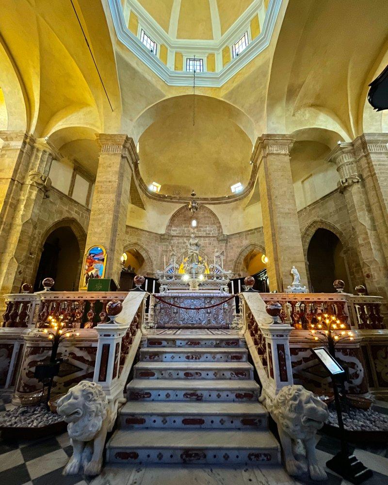 chiesa in alghero interior