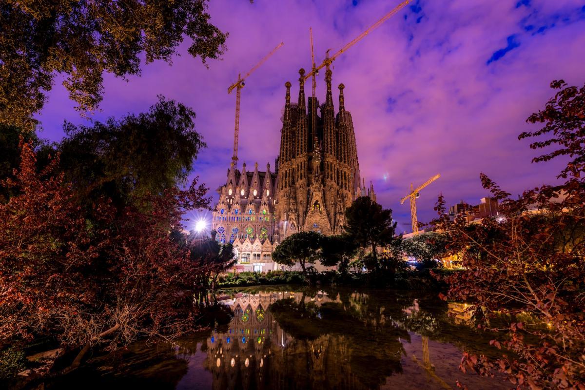 sagrada familia in barcelona during winter