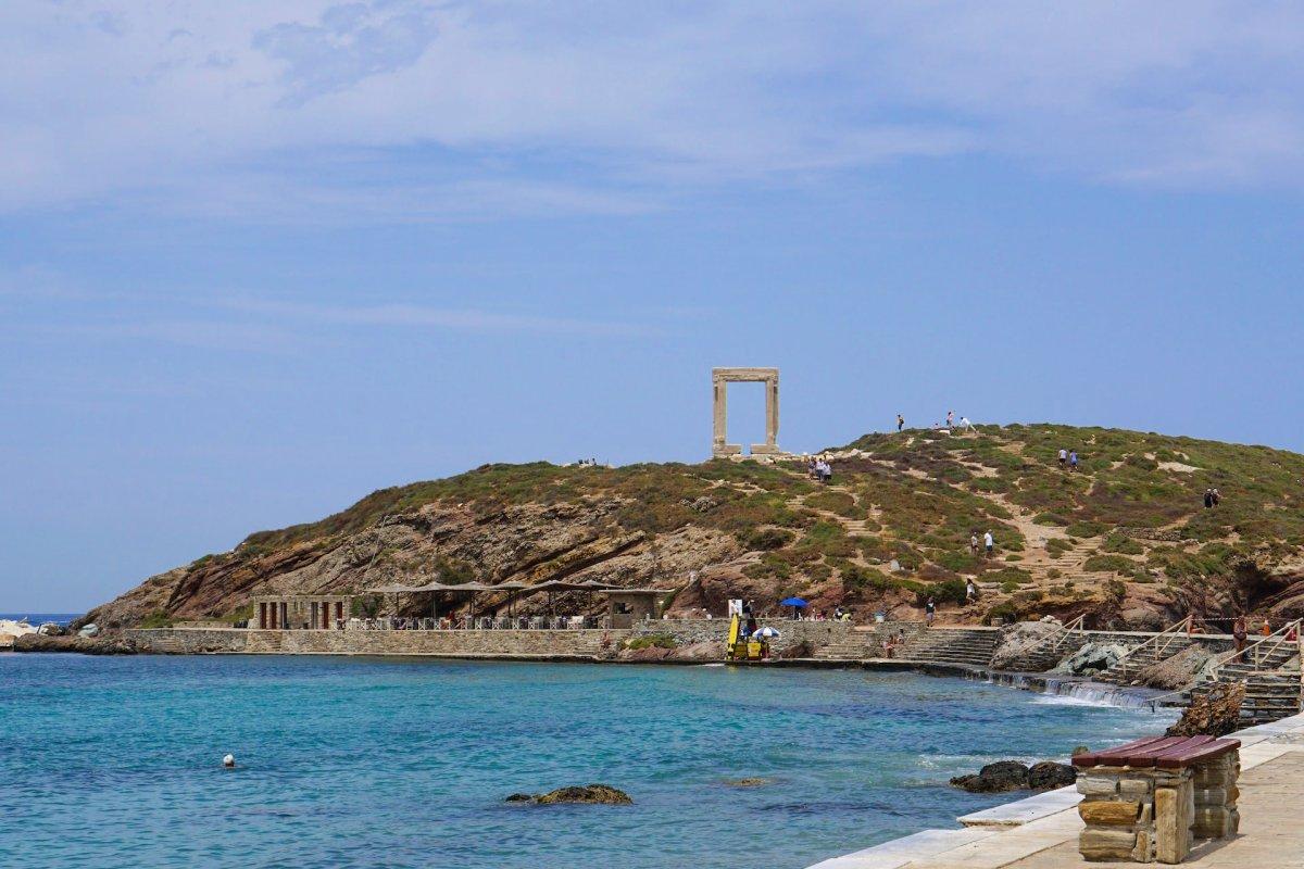 apollo temple portara in naxos