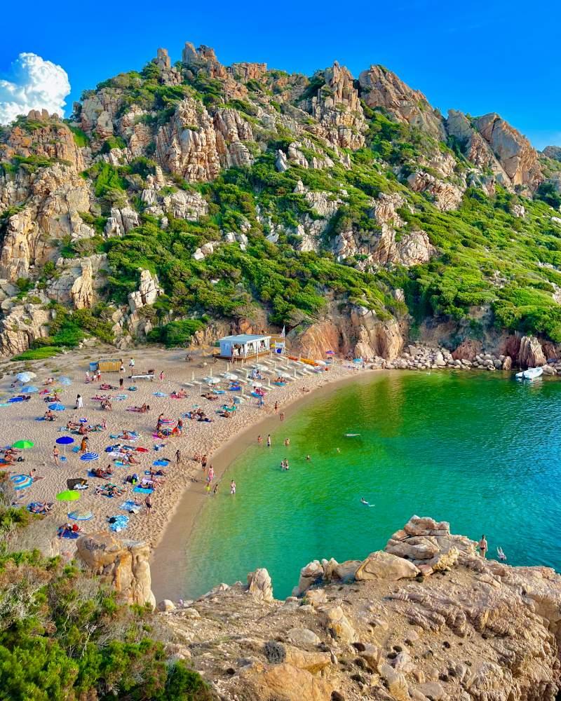 closer look to cala li cossi beach