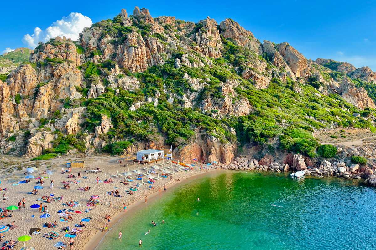 Spiaggia Di Cala Li Cossi – Guide to One of the Prettiest Beaches in Sardinia