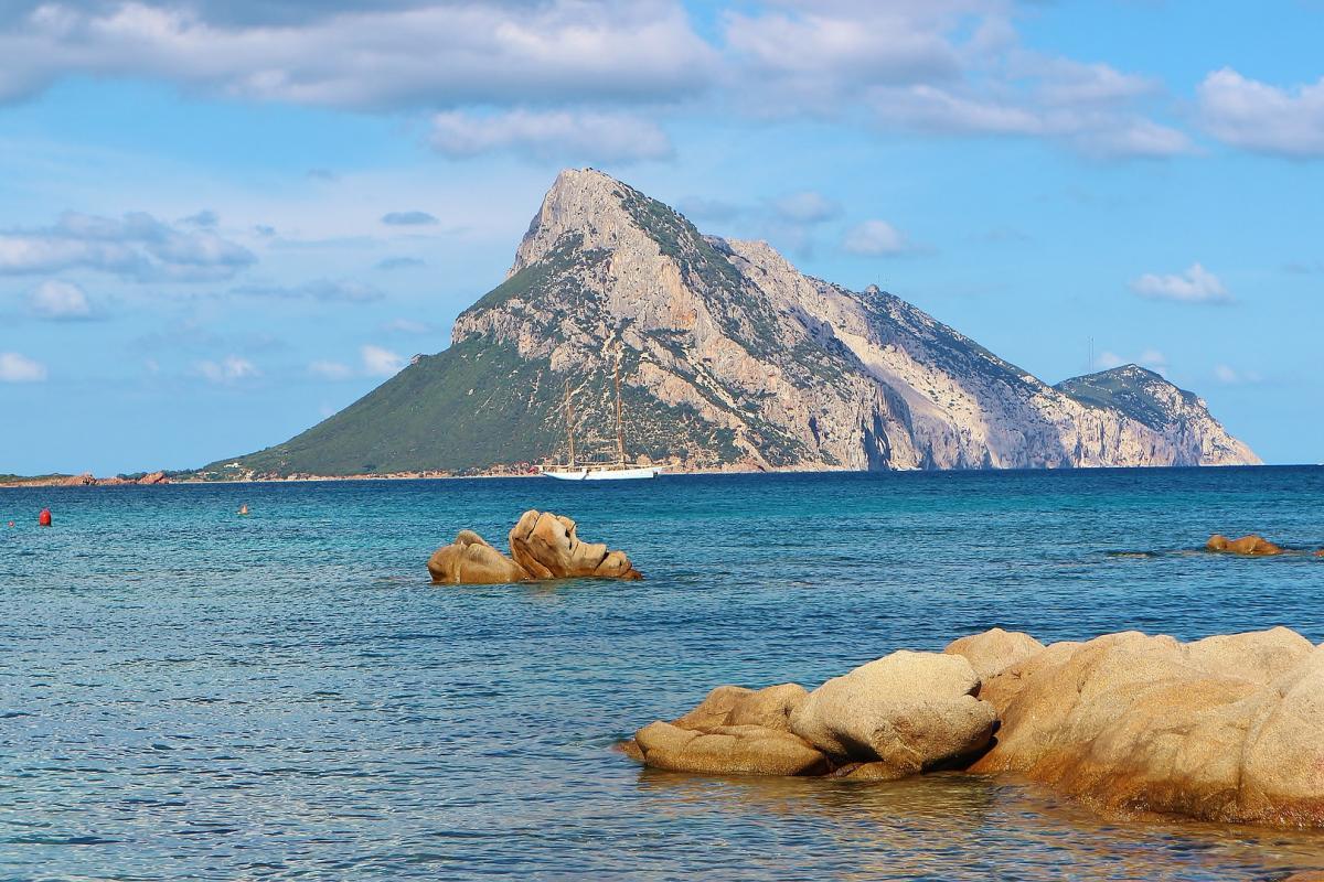 going to isola tavolara is in the best things to do in sardinia olbia