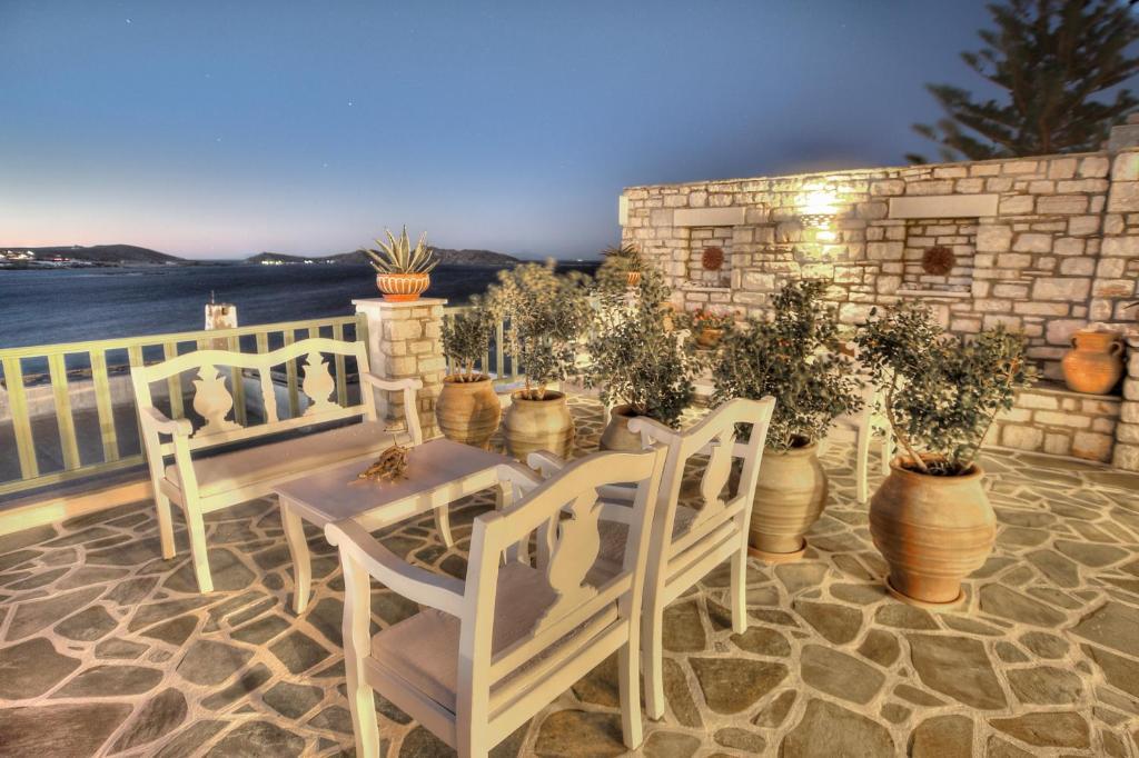 villa isabella is one of the best villas in naoussa paros