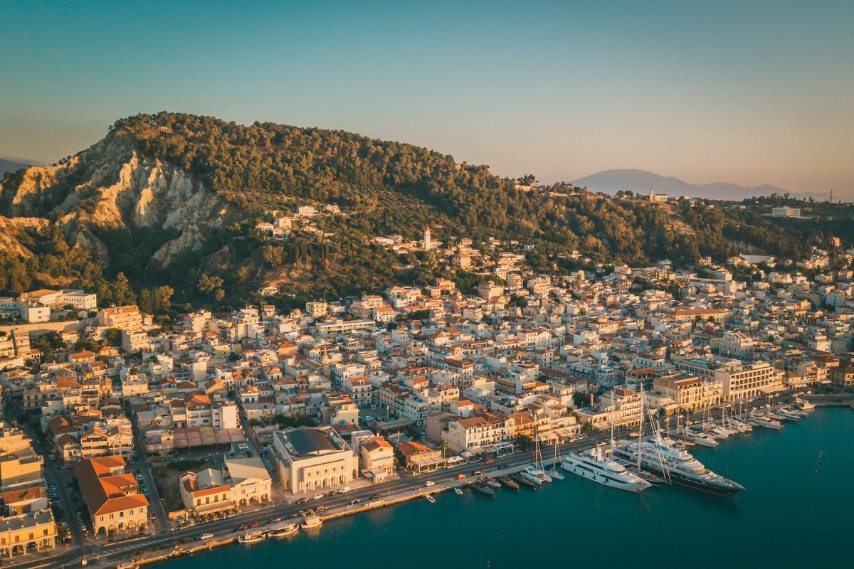 Where to Stay in Zante for Nightlife (best areas + best places to stay)