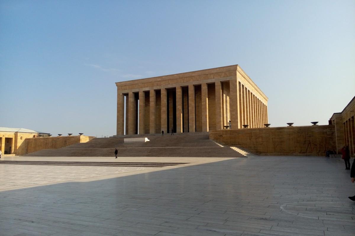 anitkabir is among the famous turkish landmarks