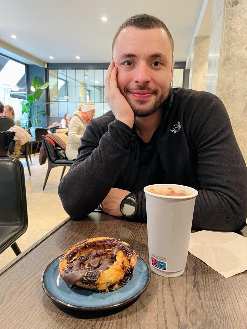 kevin having coffee on stroget