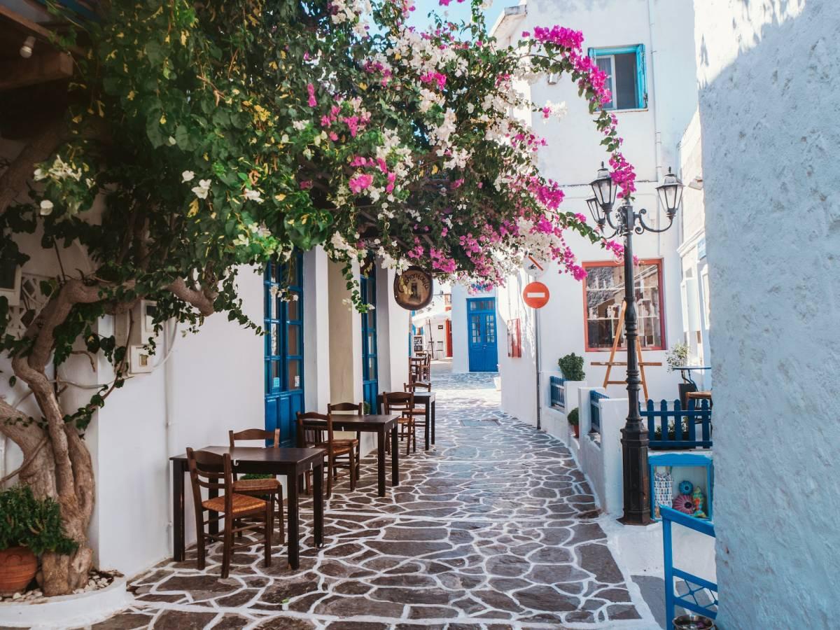 milos where to stay for local experience trypiti