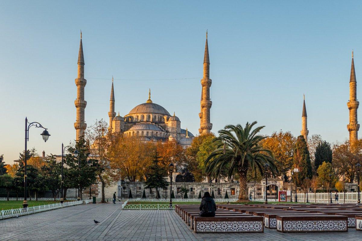 sultanahmet square is one of the important istanbul landmarks historic sites