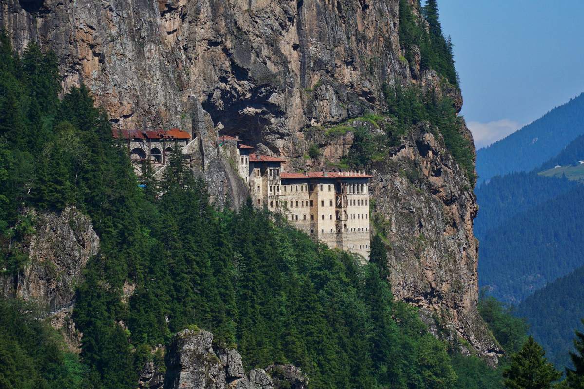 sumela monastery is among the famous buildings in turkey