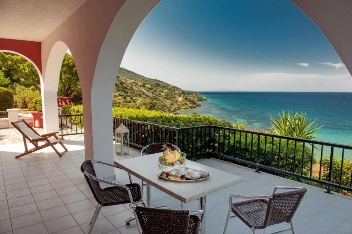 villa levante is the best resort in zante for couples