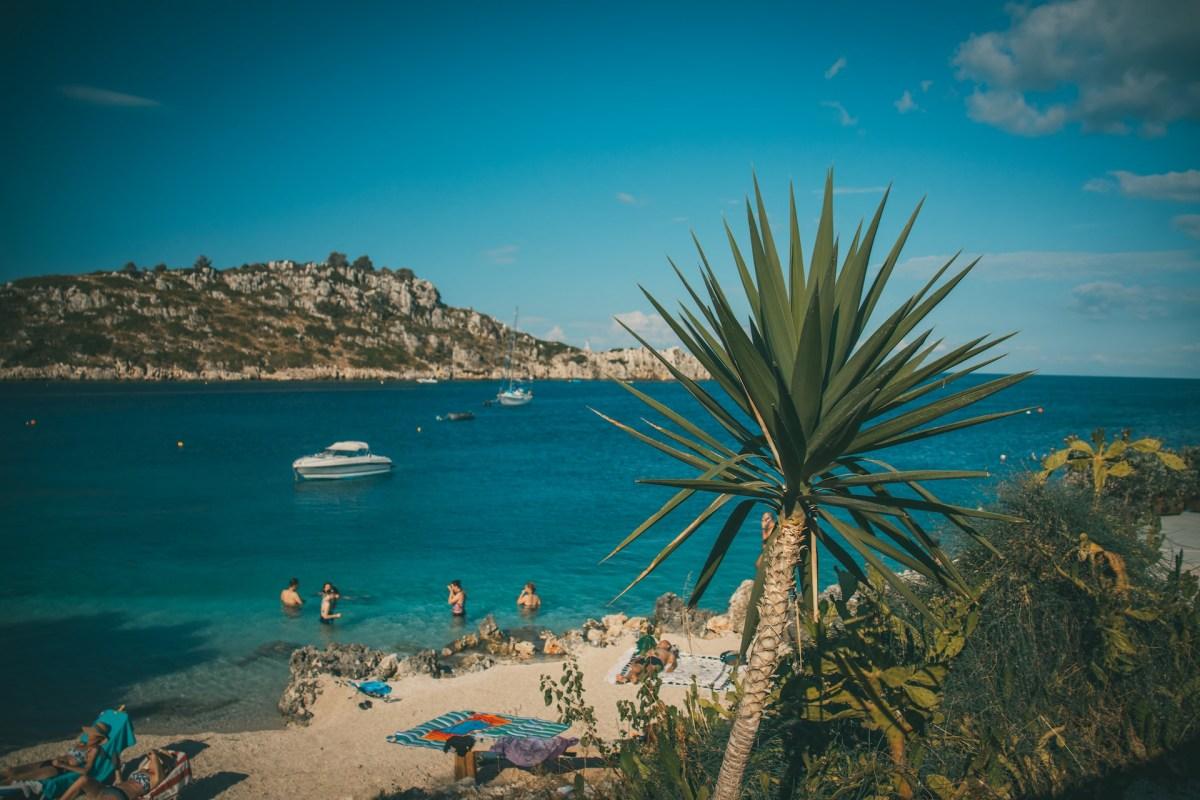 zakynthos pretty hidden beach