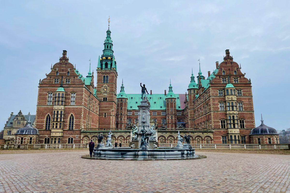 frederiksborg castle