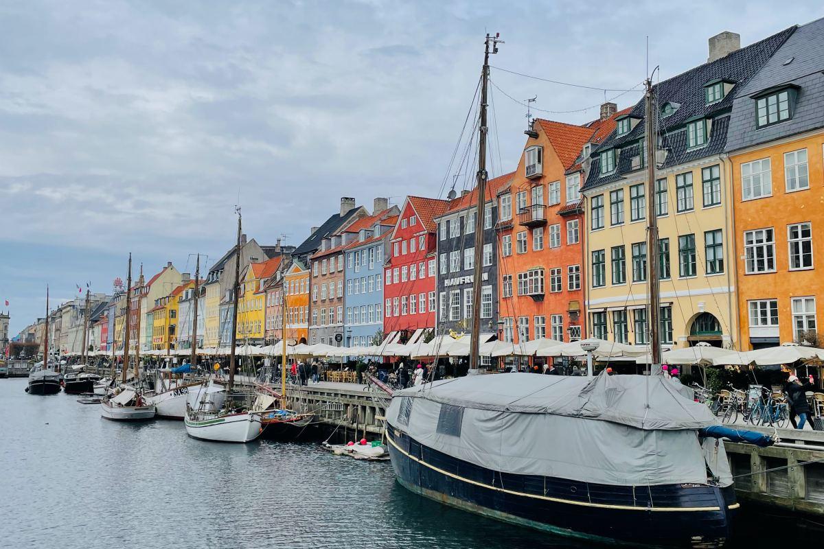 nyhavn iconic sight