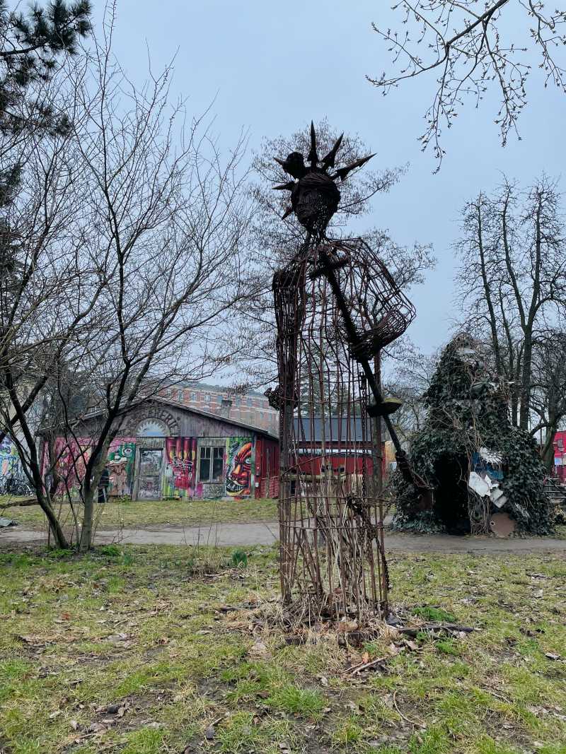 statue in christiania