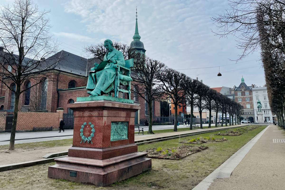 statue in copenhagen streets