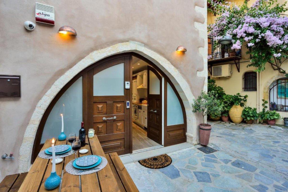 casa regina is one of the best chania crete villas