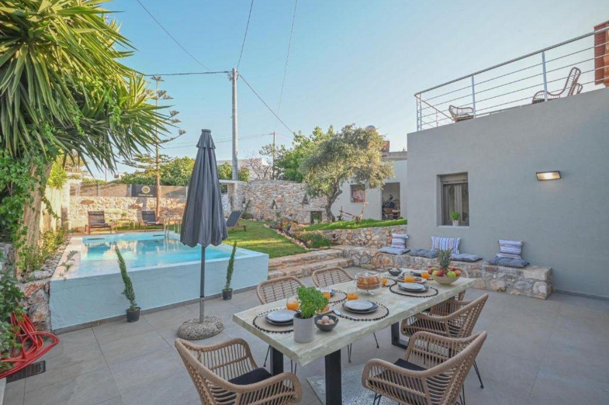 villa garifalia is in the best villas in chania area