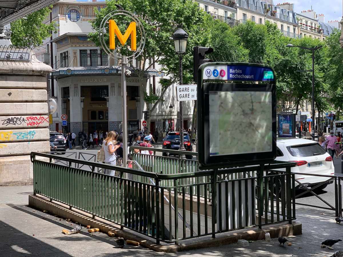 barbes rochechouart is one of paris bad neighborhoods