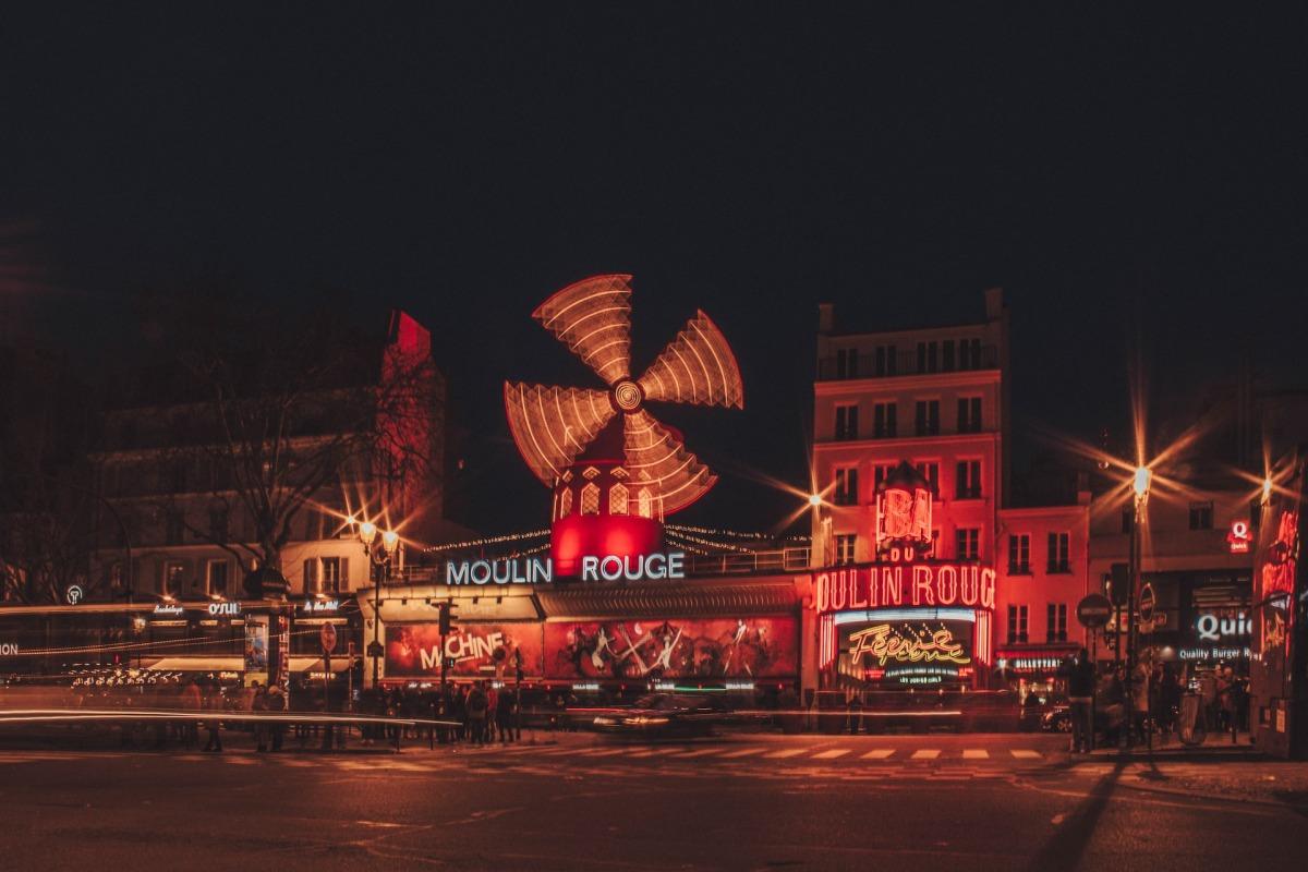 boulevard clichy is a dangerous area in paris