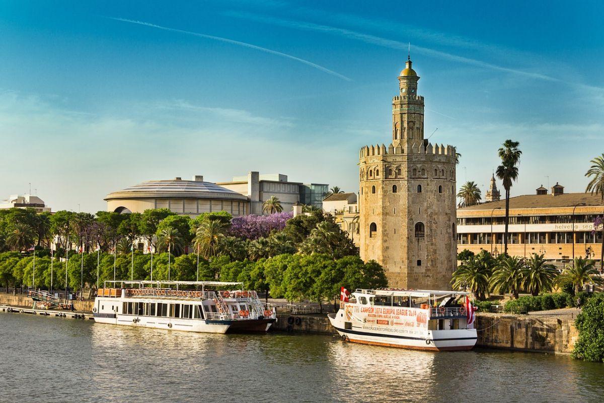 tower of gold in seville