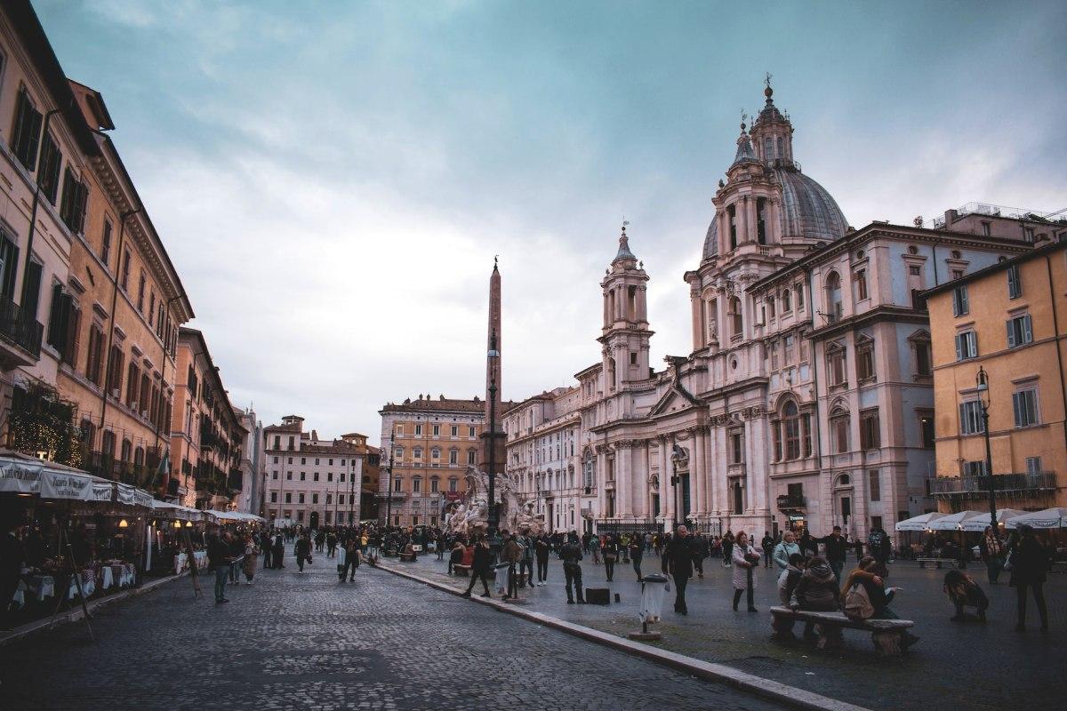 piazza navona in rome during winter