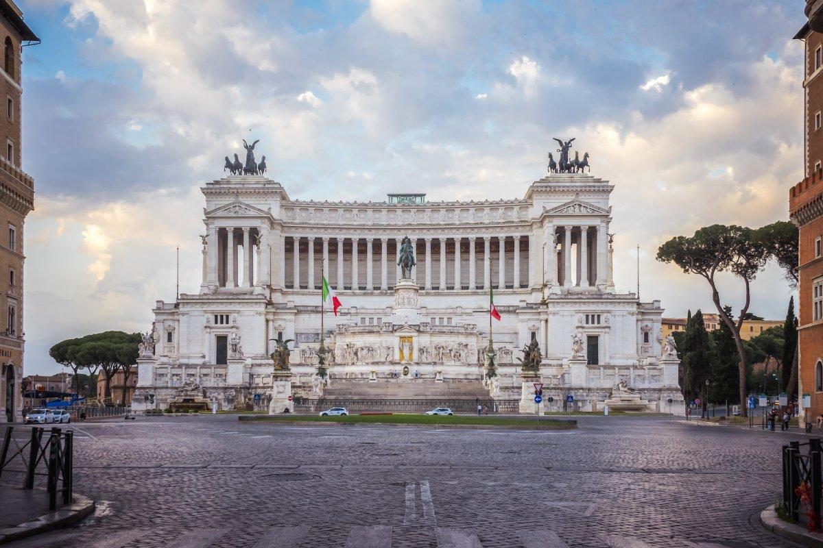 piazza vittorio emanuele rome