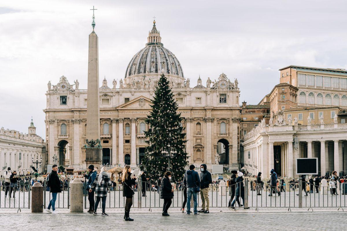 seeing the pope is among the top things to do in rome in the winter