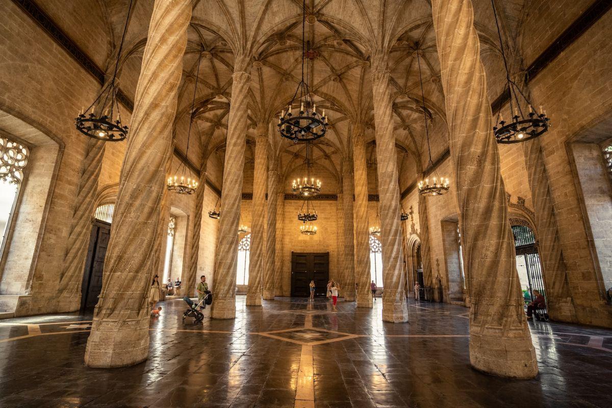 silk exchange is one of the top things to see in valencia in one day