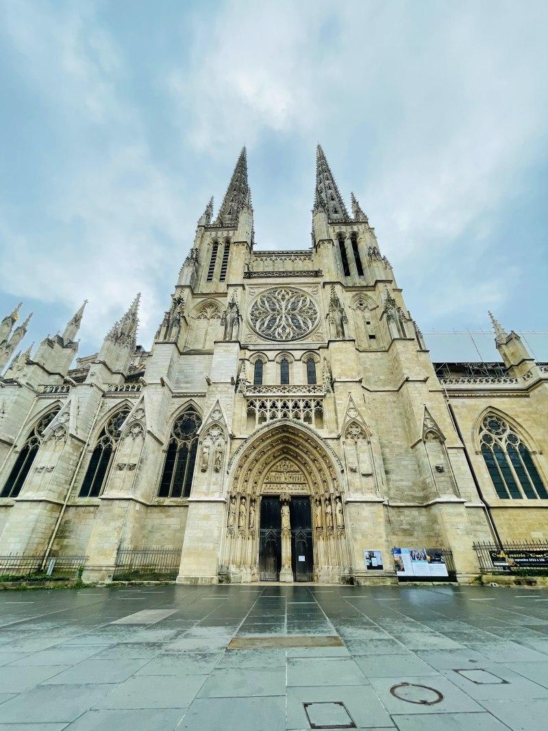 bordeaux cathedral facade