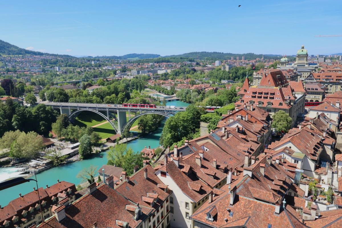 how to get from zurich to bern switzerland