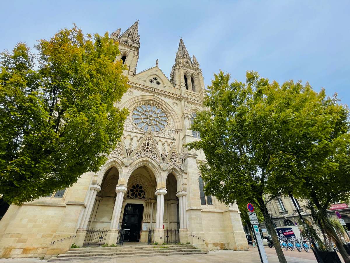 les chartrons area in bordeaux