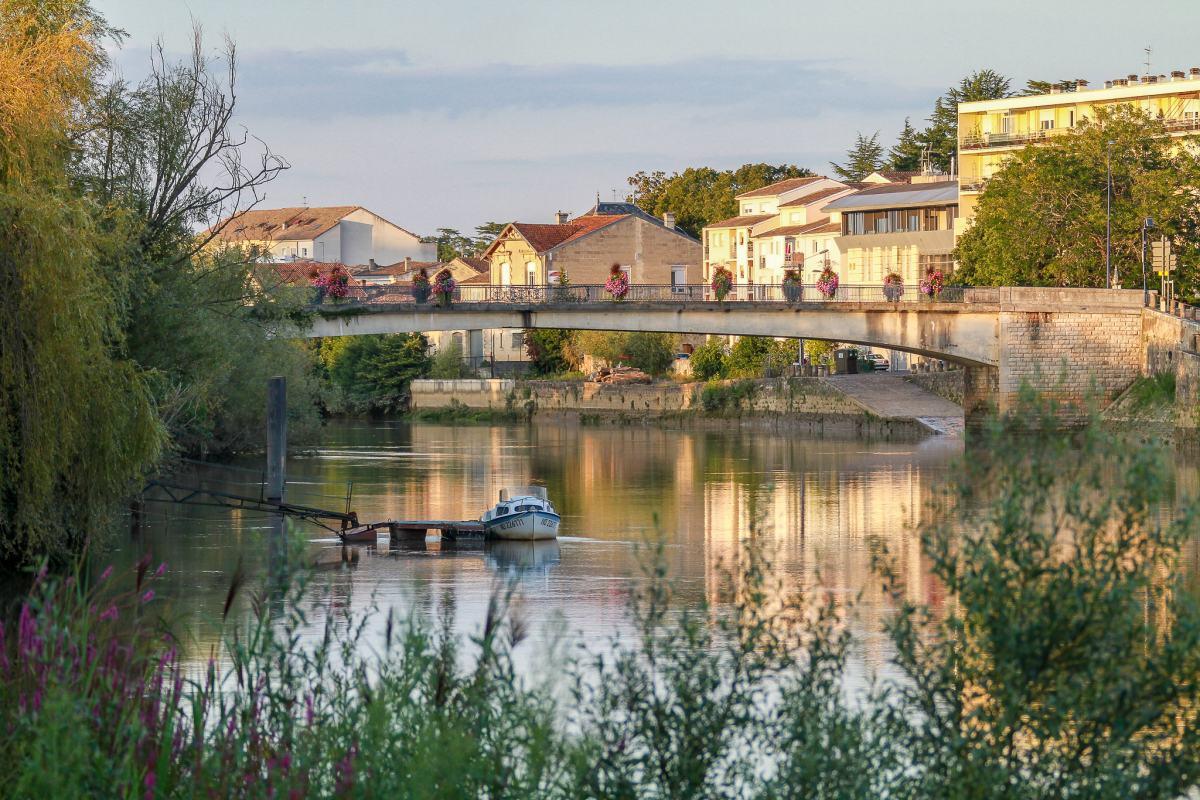 libourne is one of the best day trips from bordeaux by train