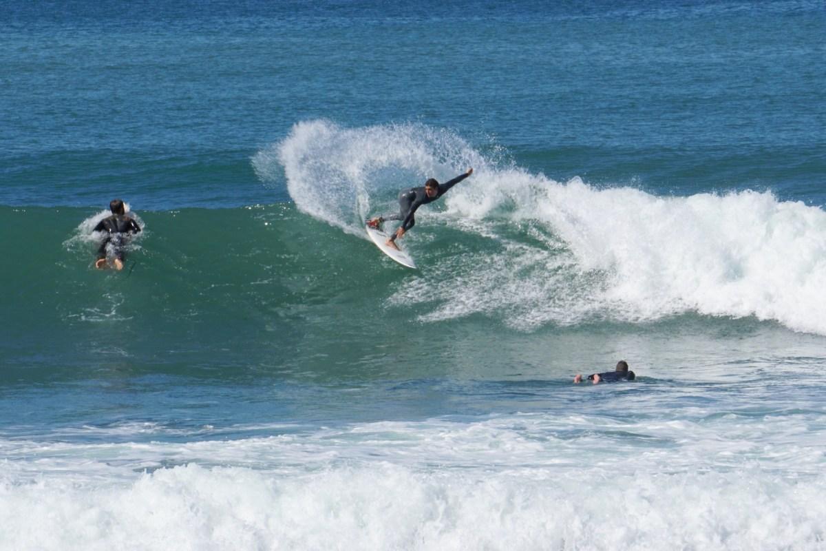surfing in ericeira