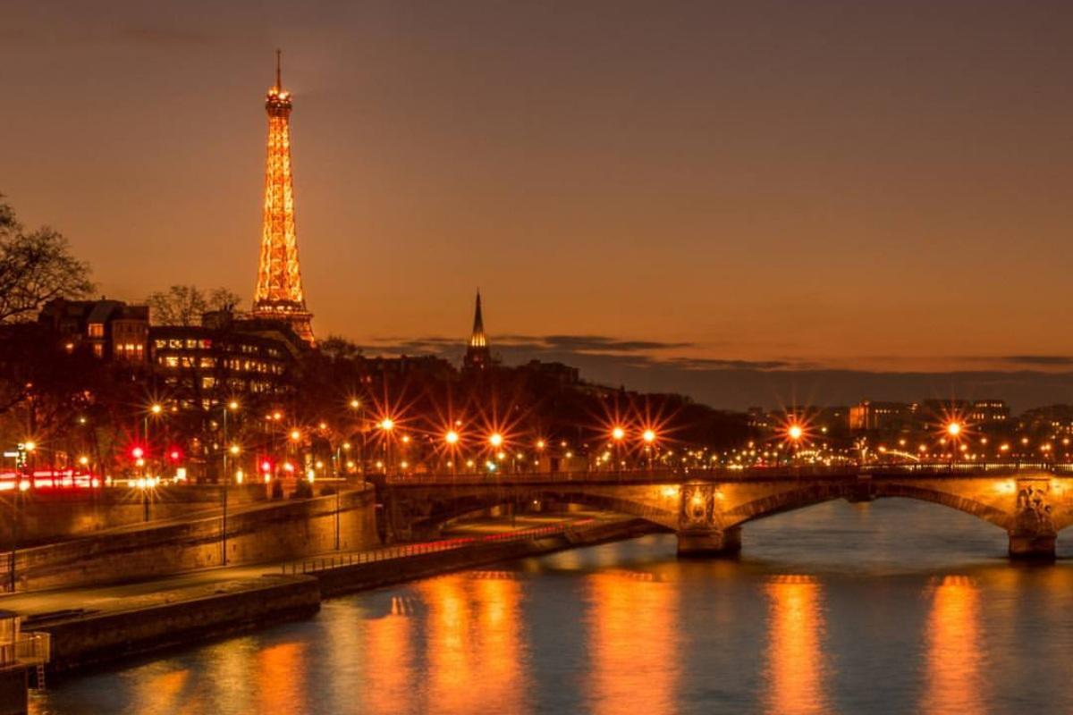 wandering paris by night is in the best things to do in paris in one day