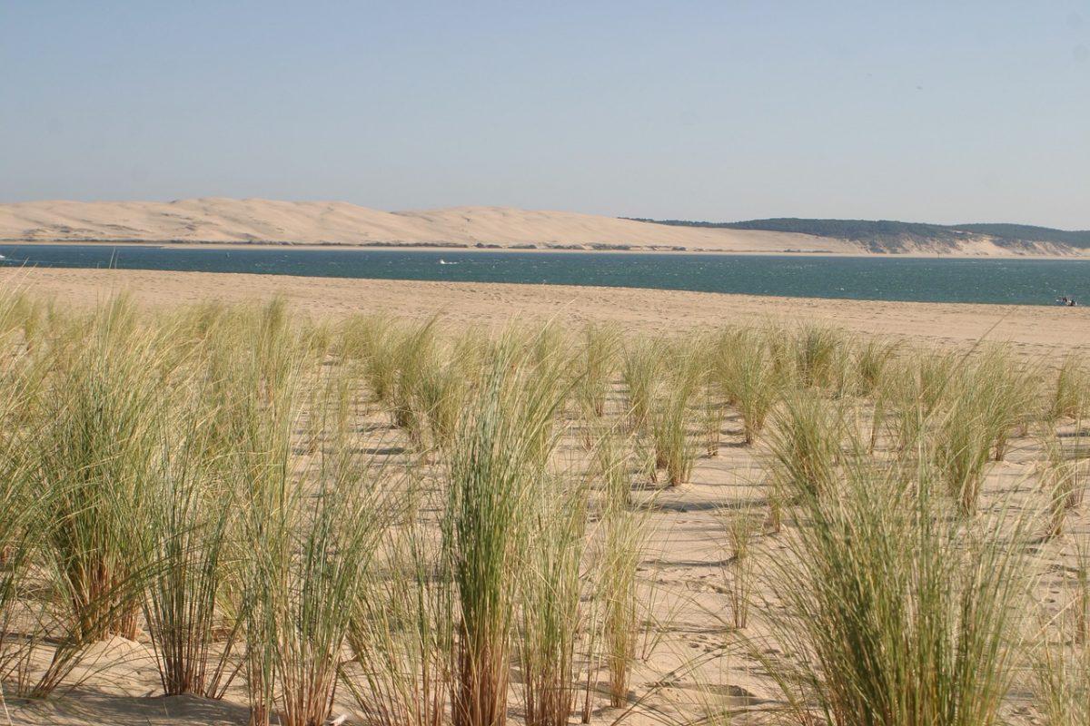 beautiful beaches near dune du pilat