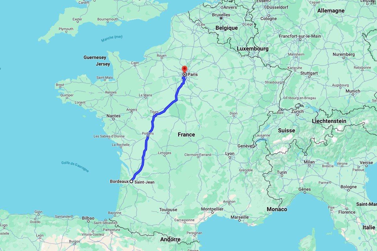 distance between paris and bordeaux on the map