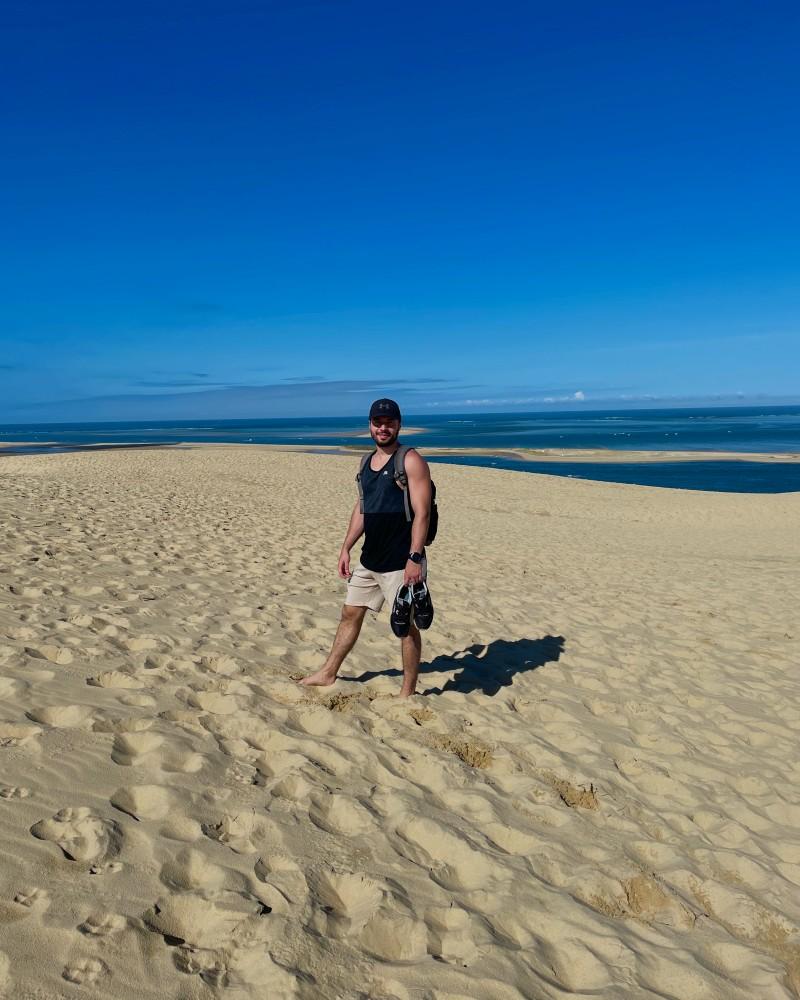 kevin with the baie d'arguin behind