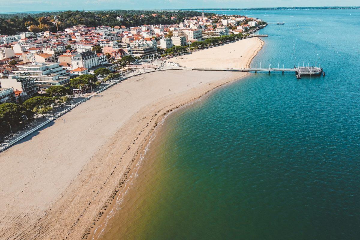 plage d'arcachon from the sky